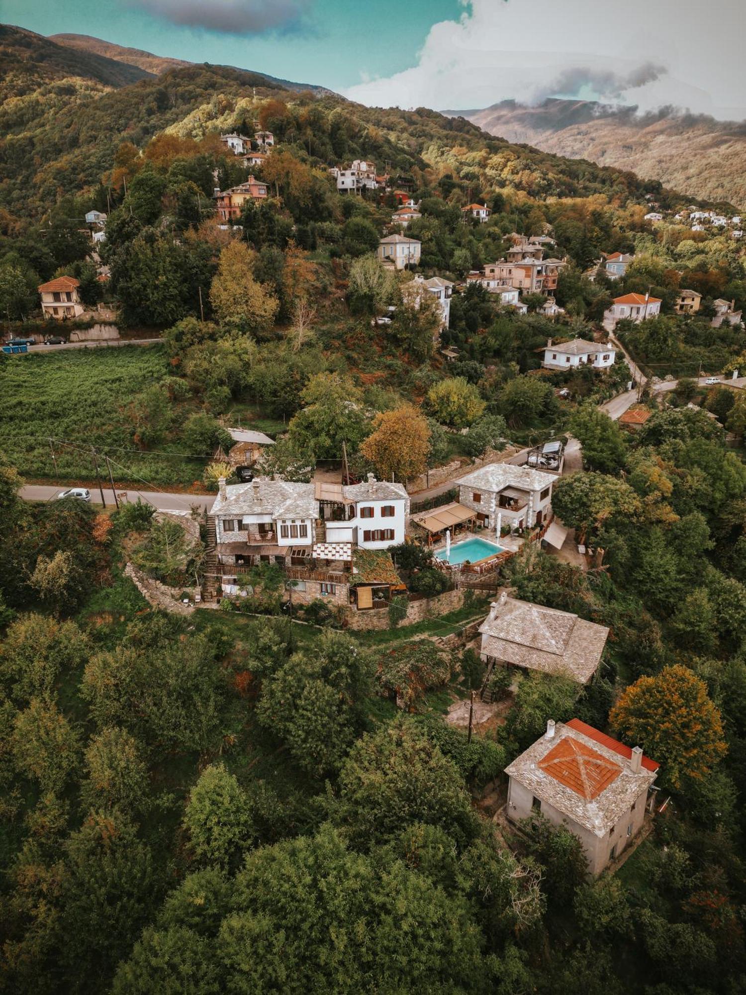 Adama Hotell Mourésion Exteriör bild